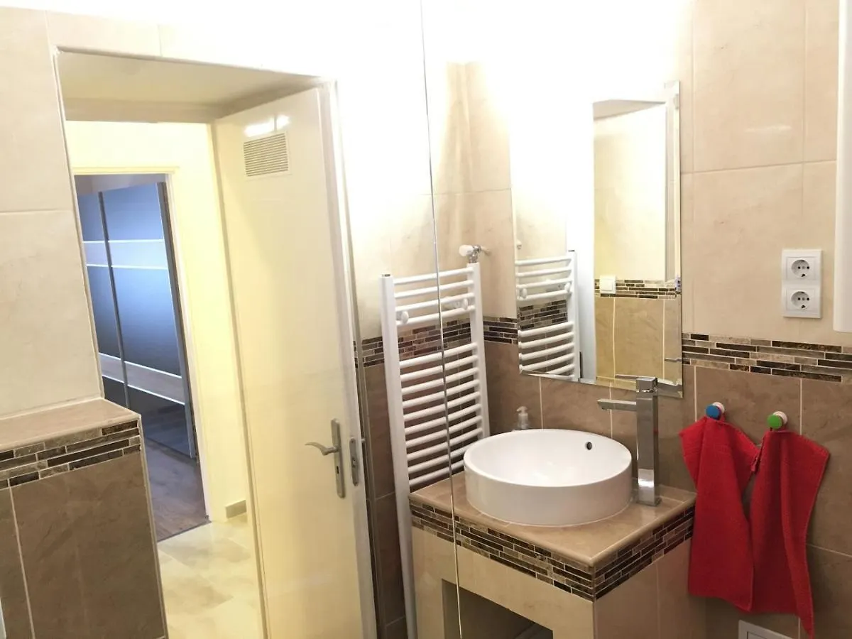בודפשט Standard Apartment By Hi5 - Ruin Bar Distr.