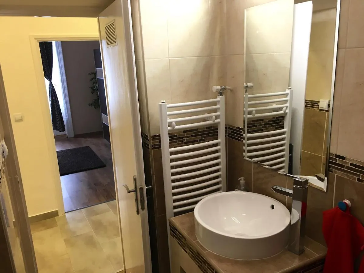 בודפשט Standard Apartment By Hi5 - Ruin Bar Distr.